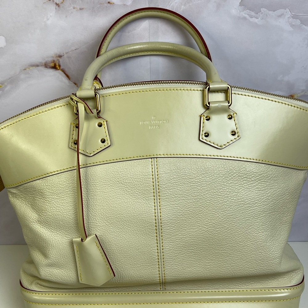 Louis Vuitton Suhali Lockit MM